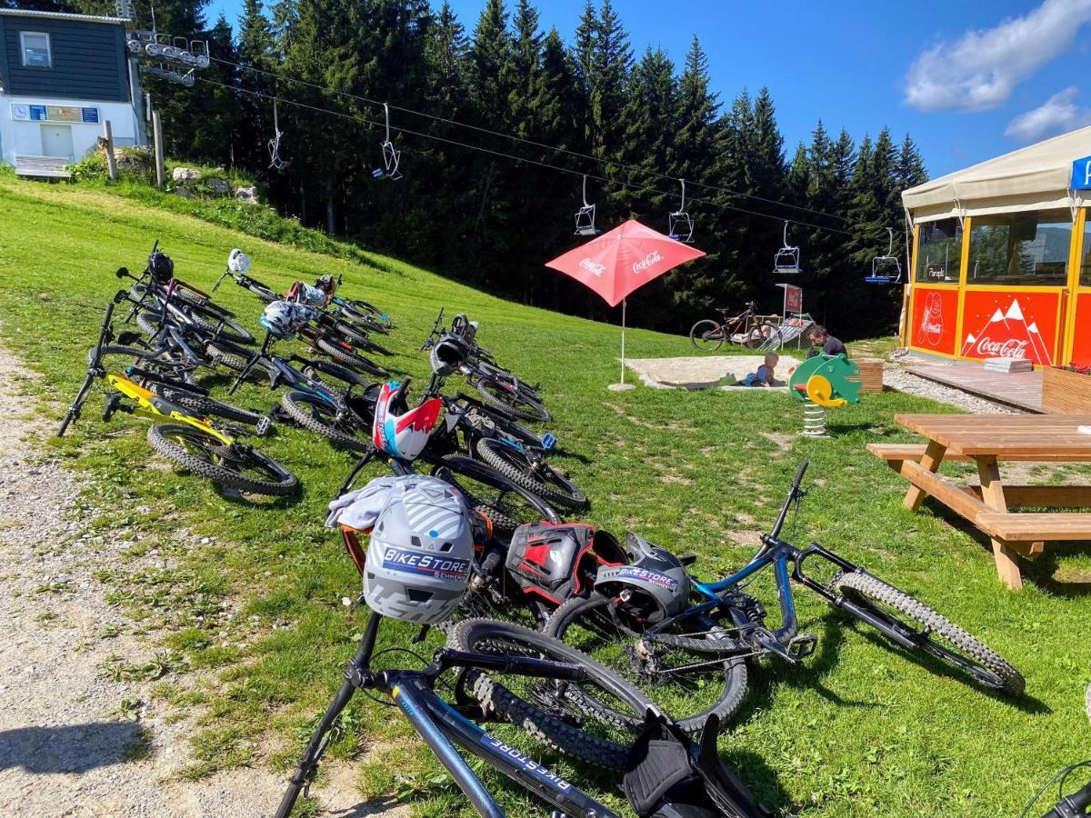 Appartamento Art In Waldfrieden Semmering Esterno foto