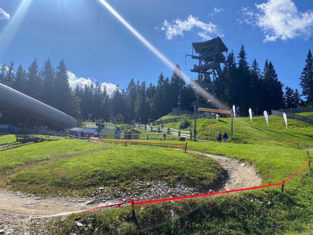 Appartamento Art In Waldfrieden Semmering Esterno foto
