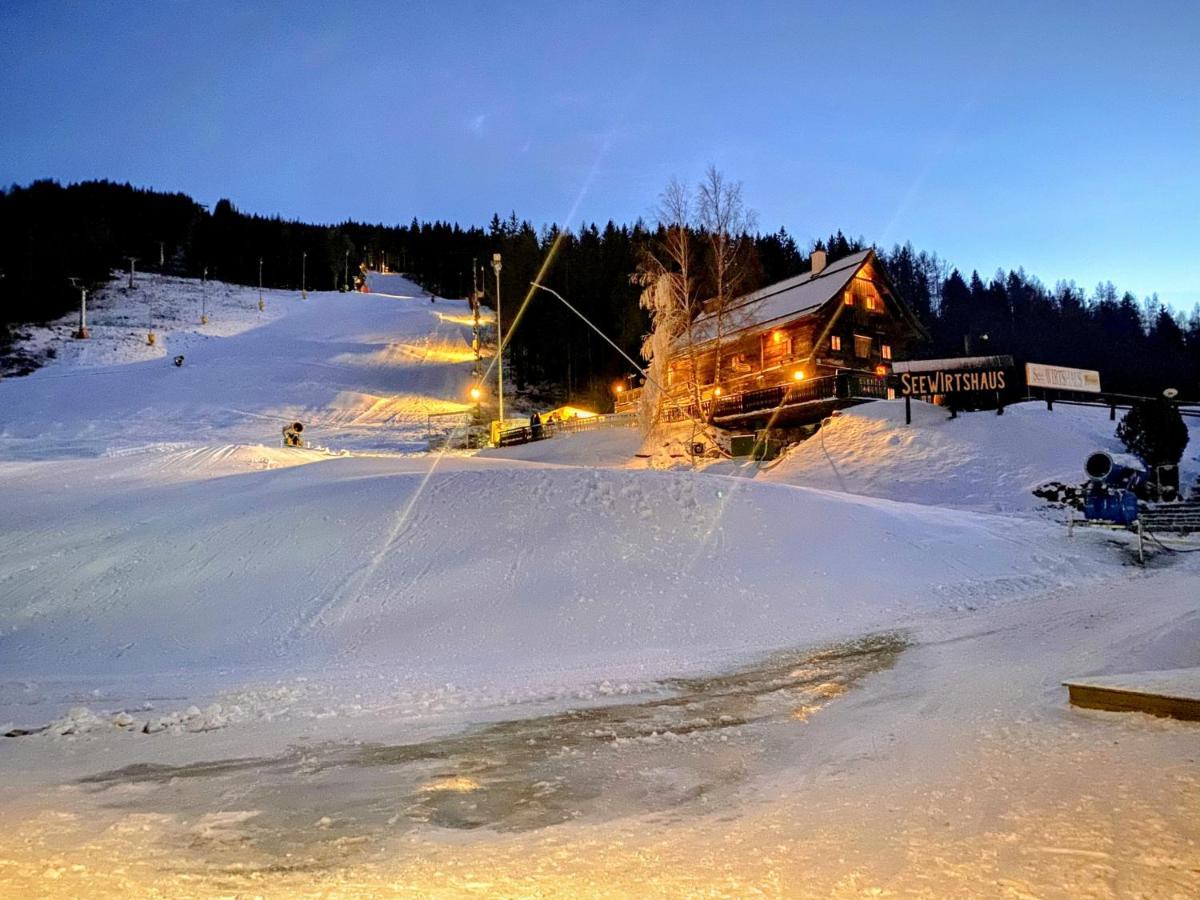 Appartamento Art In Waldfrieden Semmering Esterno foto