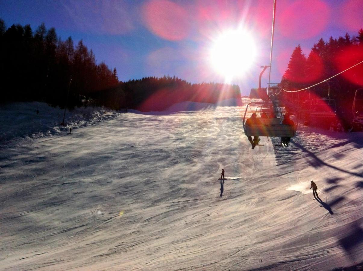 Appartamento Art In Waldfrieden Semmering Esterno foto