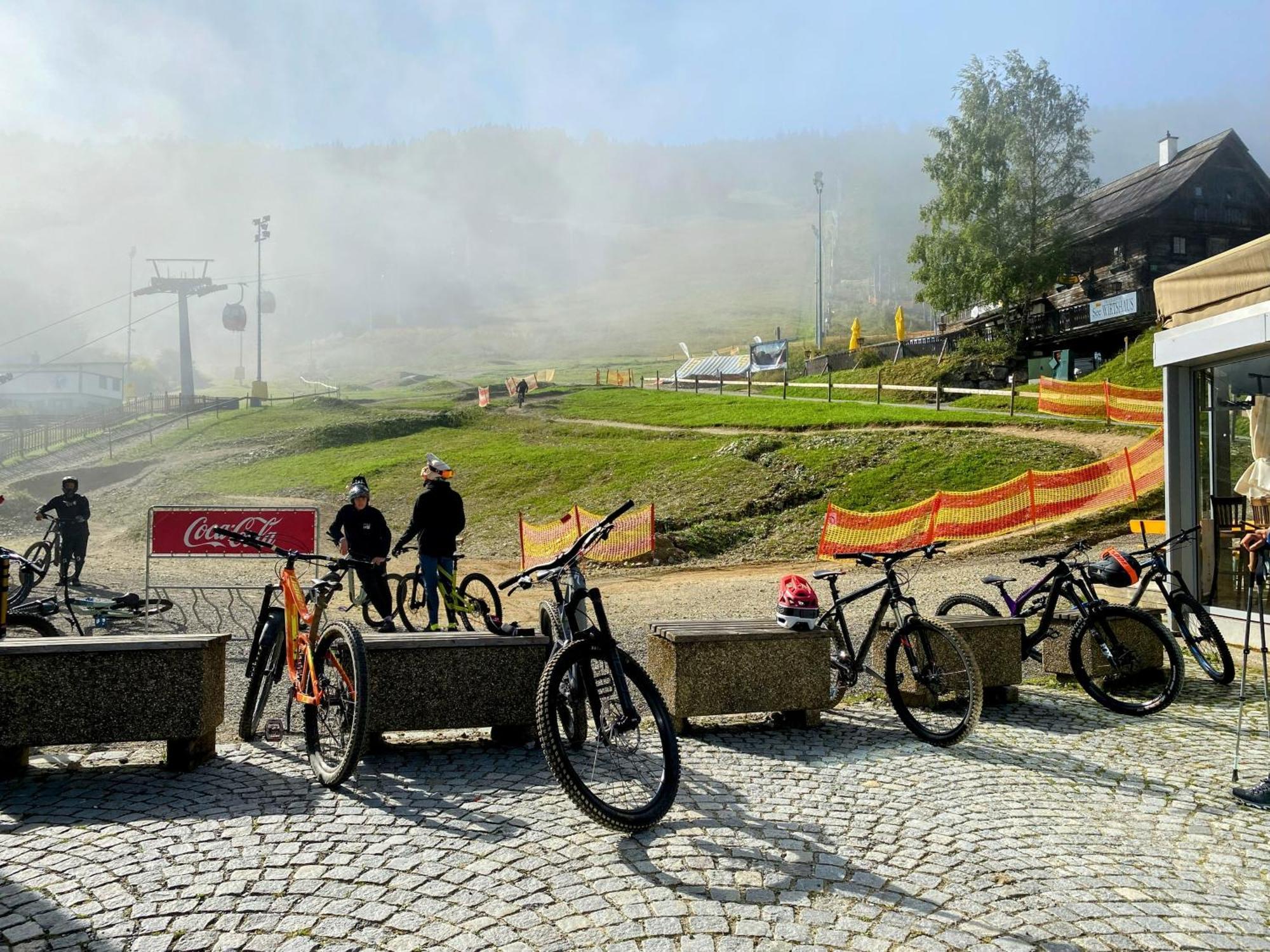 Appartamento Art In Waldfrieden Semmering Esterno foto